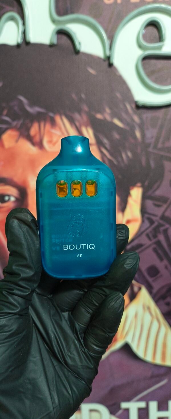 BOUTIQ SWITCH V3 BLUE MATCHA, ACAI BERRY & SOUR SLUSH (SATIVA, SATIVA & SATIVA) 2gr
